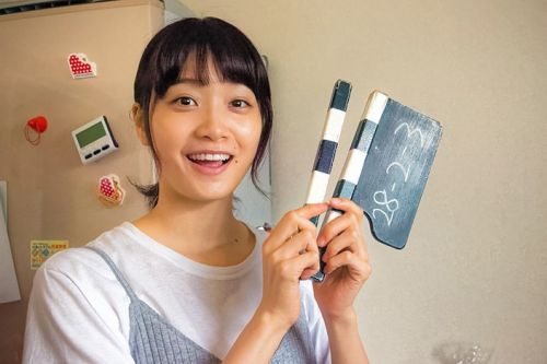 深川麻衣首主演电影 《面包，巴士和第二次初恋》花絮照公开